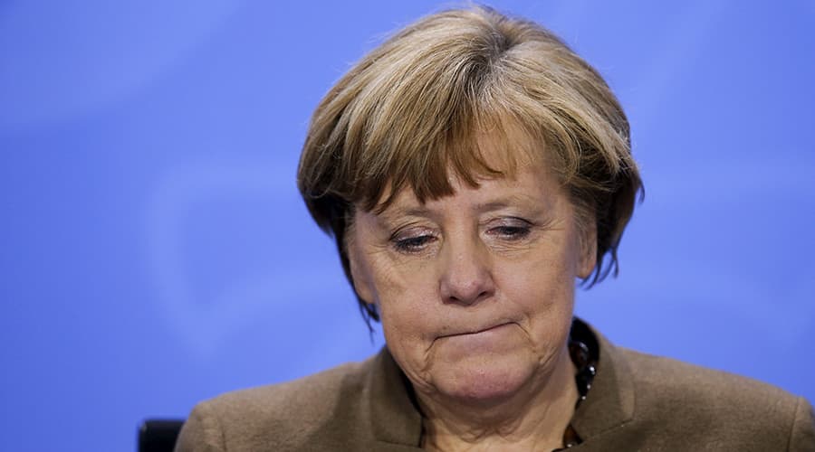 Populiarumo nestokojanti Angela Merkel: pabėgėliai turi grįžti namo, kai karas baigsis