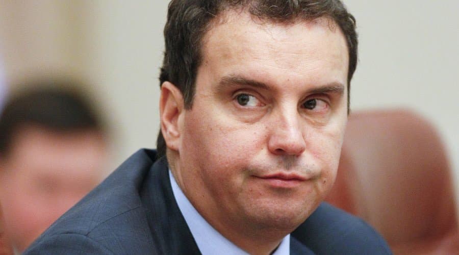 Pasak Rusijos žiniasklaidos, Ukraina atsidūrė aklavietėje, kai praėjusią savaitę staiga atsistatydino ekonomikos ministras Aivaras Abromavičius.