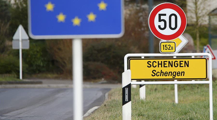 Belgija suspendavo Šengeno sutartį, bijodama pabėgėlių keliamo chaoso