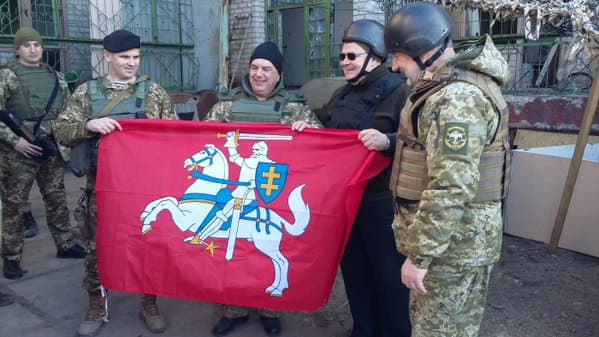Ukrainos karius aplankęs L. Linkevičius: jie gina europietiškas vertybes