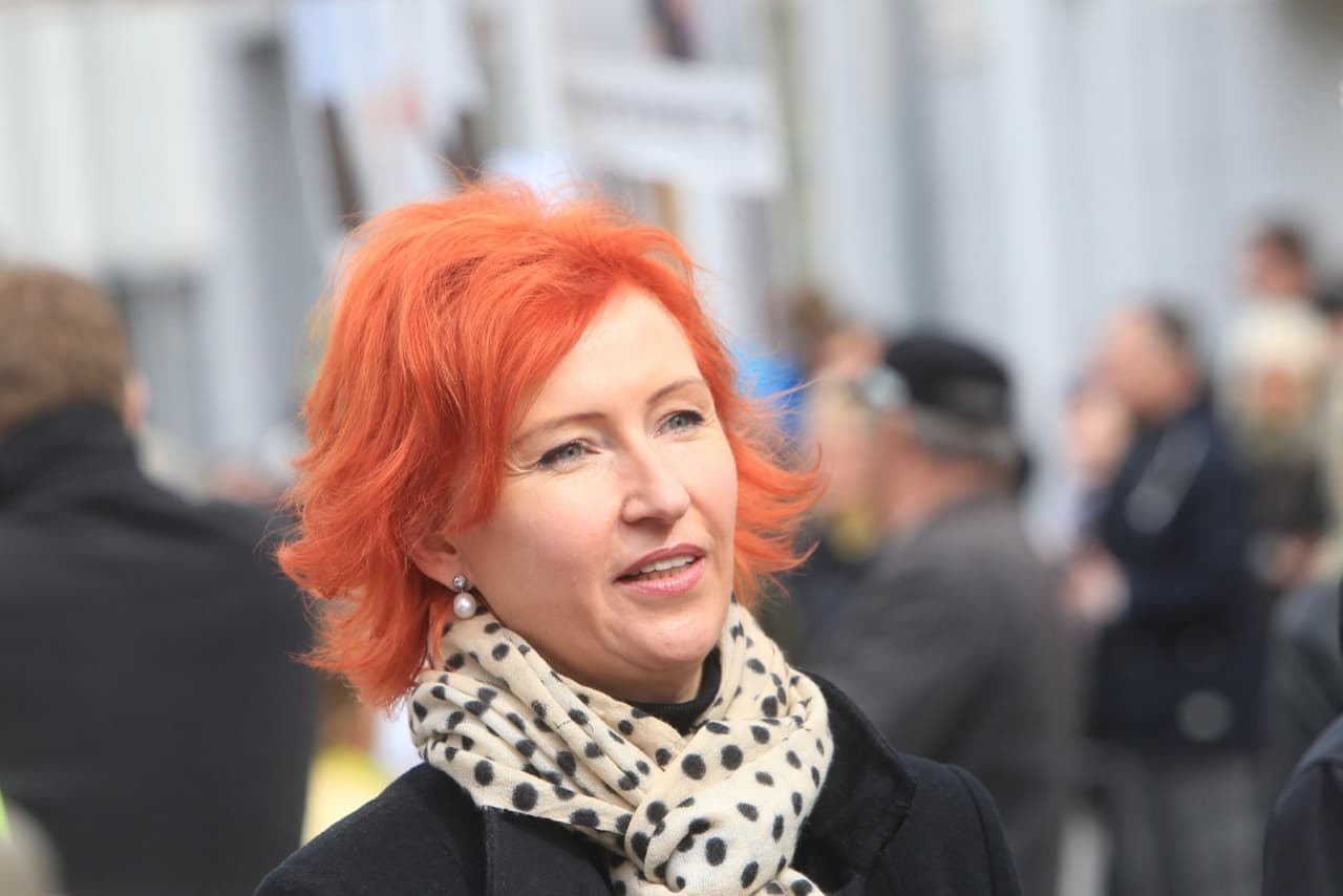 Kristina Ojuland (Kristiina Ojuland).