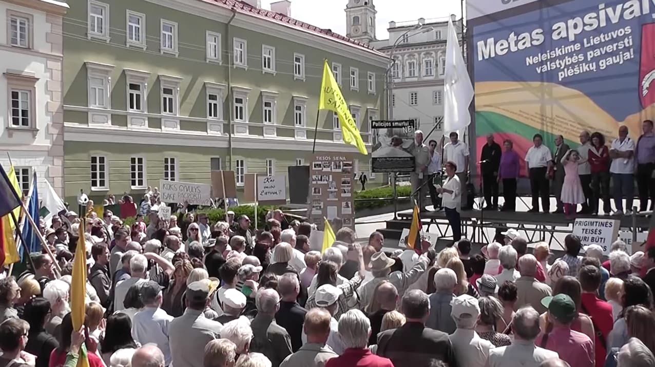 Mitingas 2012 m. gegužės 26 d. prie Prezidentūros Daukanto aikštėje