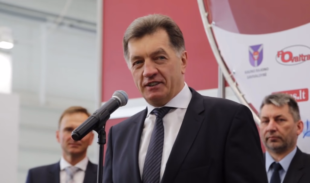 Premjeras A. Butkevičius nurodė, ką reikia daryti norint siekti šviesesnės ateities Lietuvoje