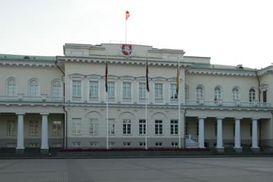 Kur tie žali žmogeliukai – dar Juodkrantėje, ties Kaunu ar jau prie Vilniaus?
