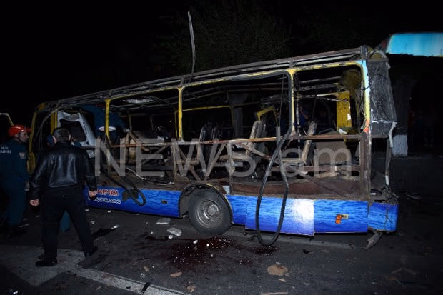 Galimas teroro aktas: Jerevane sprogo autobusas, žuvo bent du žmonės