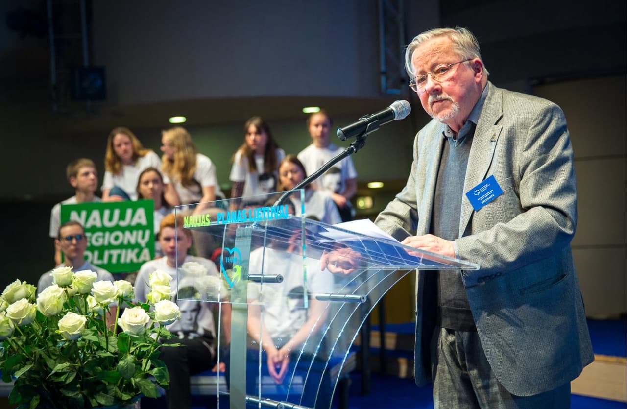 Lietuvos Aukščiausiojo Sovieto – Atkuriamojo Seimo pirmininkas, konservatorius V. Landsbergis. Nuotr. facebook.com