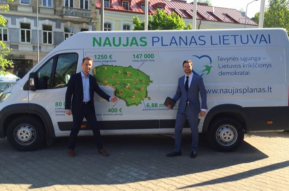 T. Langaitis (dešinėje). Nuotr. facebook.com