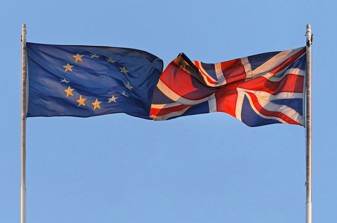 53 proc. britų linkę balsuoti už Jungtinės Karalystės išėjimą iš ES