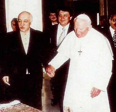 Fethiula Giulenas ir popiežius Jonas Paulius II.