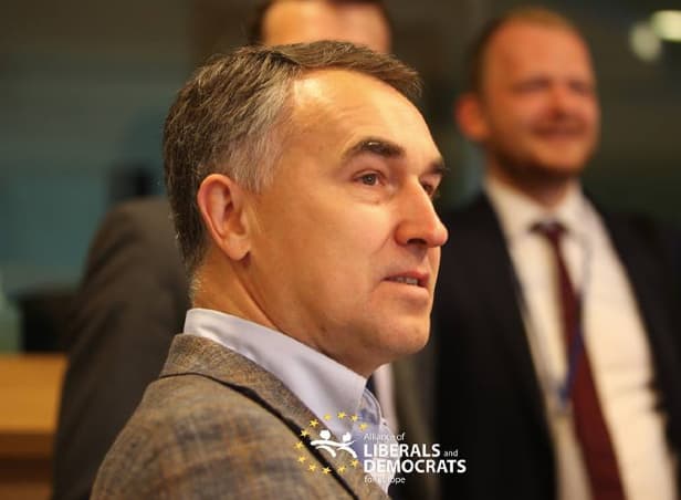 Badaujantis liberalas paviešino savo naujausius fotografijos darbus