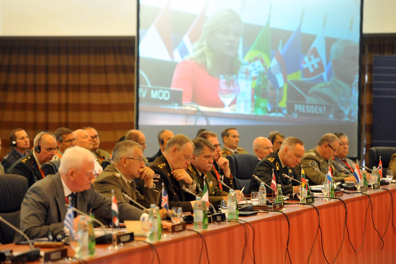 Nuotraukų šaltinis: www.nato.int.