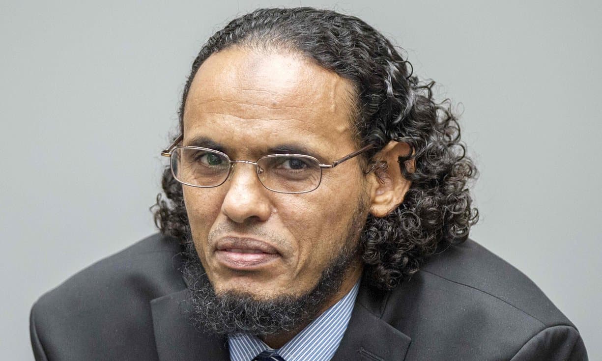 „Daesh“ teroristas Ahmedas al Fakis dėl kultūros vertybių išniekinimo nuteistas 9 metams nelaisvės.