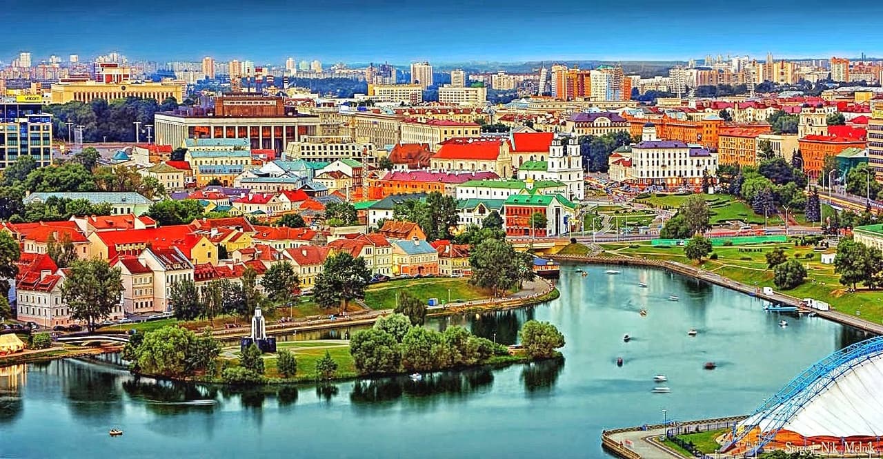 Neprogresyvusis Minskas. Negražu. Neeuropietiška. Šiukšlina. Beveik kaip Paryžiuje ar Palerme.