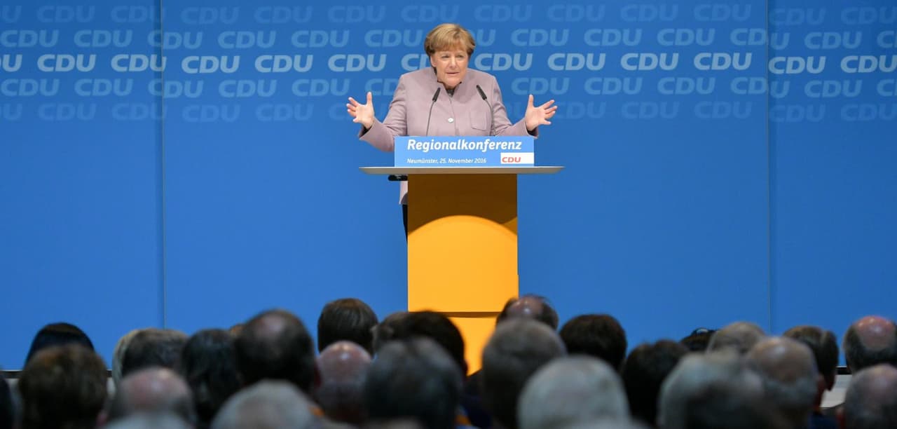 A. Merkel: Vokietija repatrijuos 100 tūkst. pabėgėlių į jų gimtąsias šalis