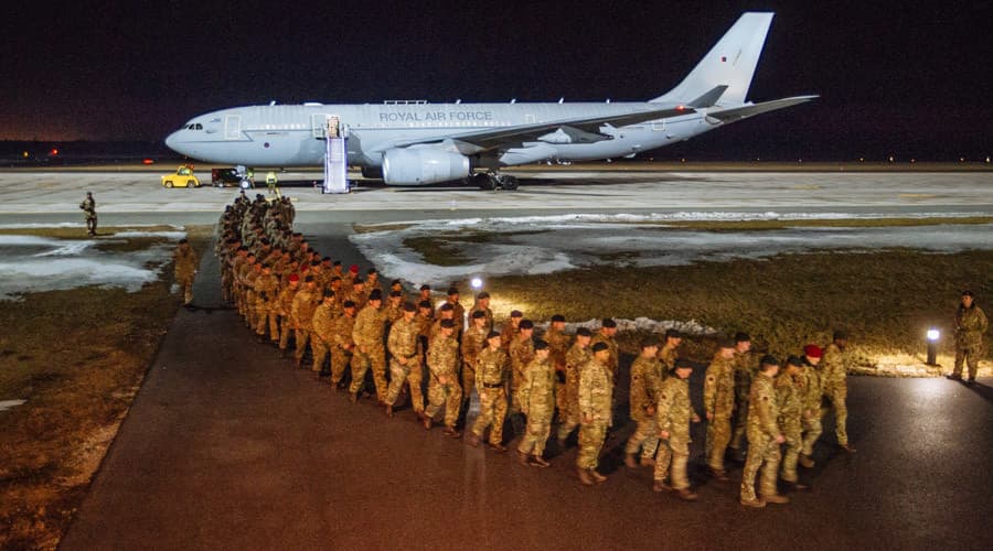 Britų kariai Estijoje atgrasys Rusiją, apgins NATO