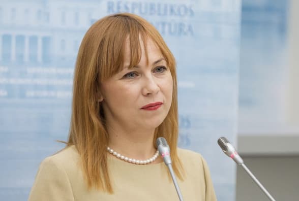 Ministrė J. Petrauskienė.