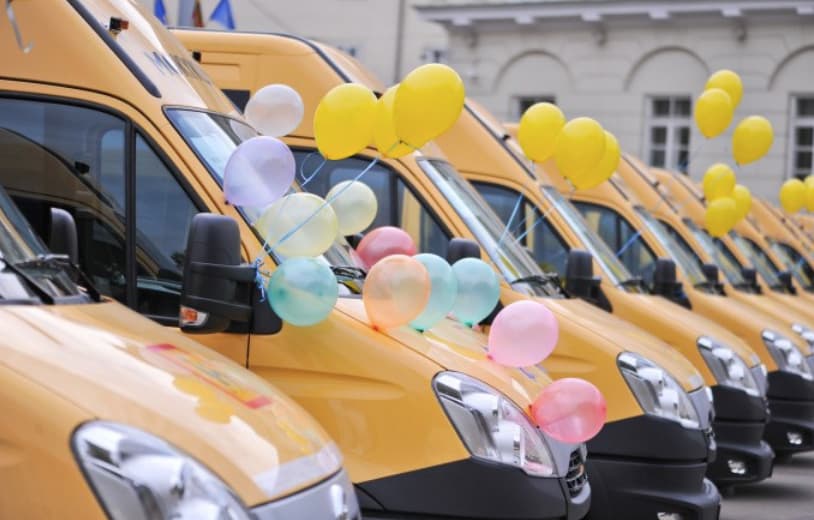 Prezidentės geltinieji autobusiukai buvo didelis proveržis įveikiant iššūkius. Nuotr. prezidentas.lt