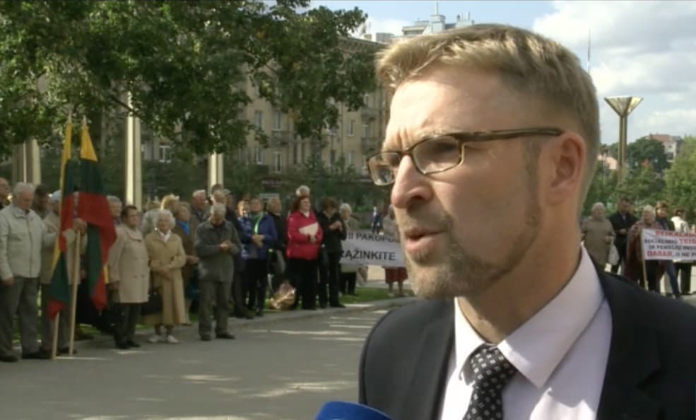 Ministras L. Kukuraitis ragina pensininkus ne nieko neveikiant sėdėti, o pradėti dirbti