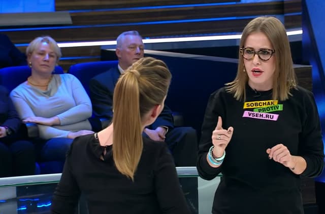 Rusijos valstybinės televizijos laidoje dalyvavo viena opozicijos lyderių Ksenija Sobčak