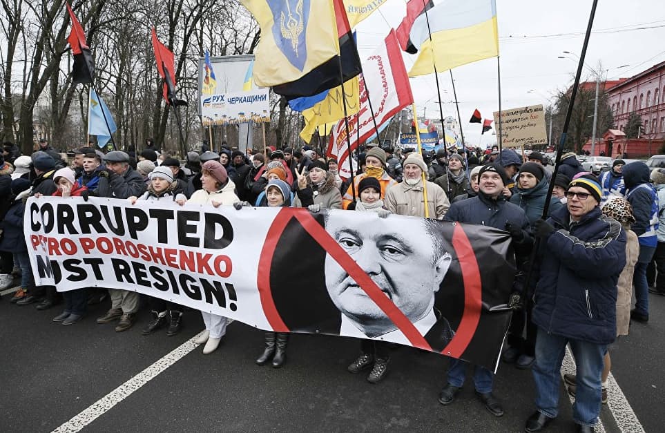 Persigandęs P. Porošenka pasistatė geležinius pampersus, pranešė Lietuvos draugas M. Saakašvilis