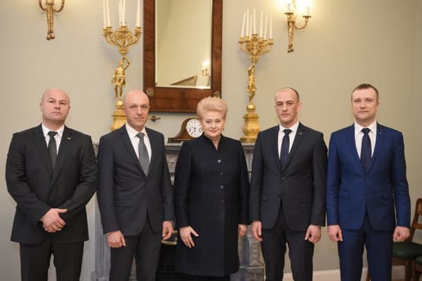 Prezidentė STT šefu paskyrė Žydrūną Bartkų, 7 metus dengusį policijos organizuotą narkotikų prekybą Šiauliuose