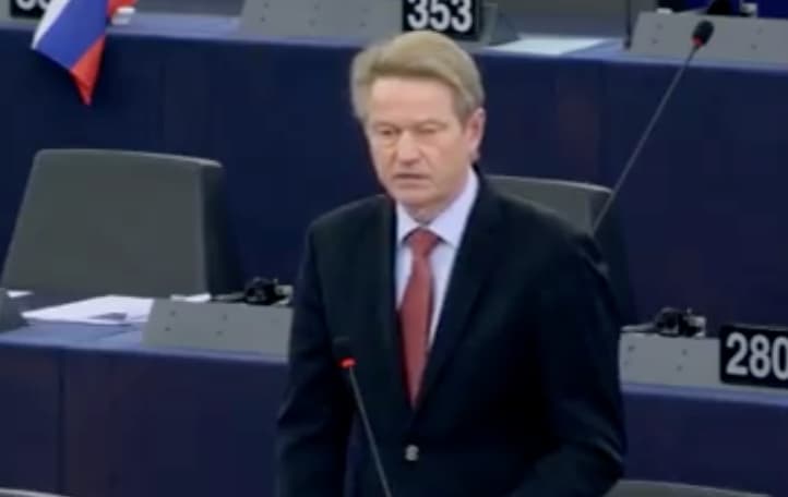 EP nario R. Pakso pasisakymas dėl agresijos prieš Siriją