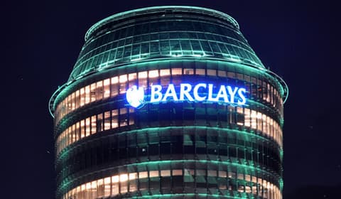 Lietuvoje bankas „Barclays“ ketina atleisti arba perkelti apie 350 darbuotojų