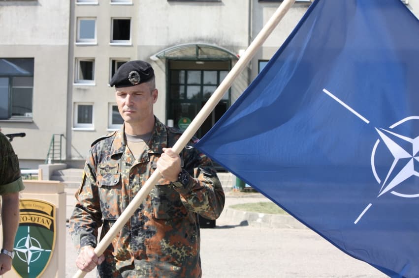 NATO tarptautinei priešakinių pajėgų kovinei grupei Lietuvoje vadovaus R. Braun, kuris pakeitė Wolf Rüdiger Otto