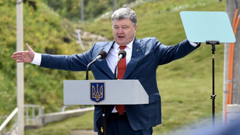 P. Porošenka sukrėstas dėl didelio kiekio V. Putino „advokatų“ Ukrainos politikų tarpe