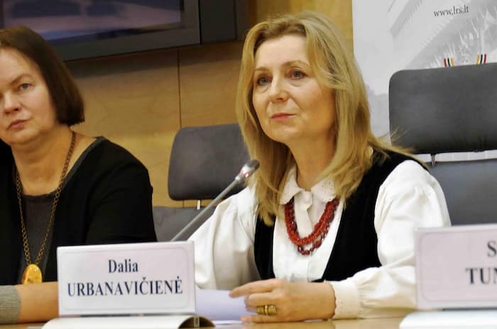 Premjeras raginamas apginti Nacionalinės J. Basanavičiaus premijos statusą