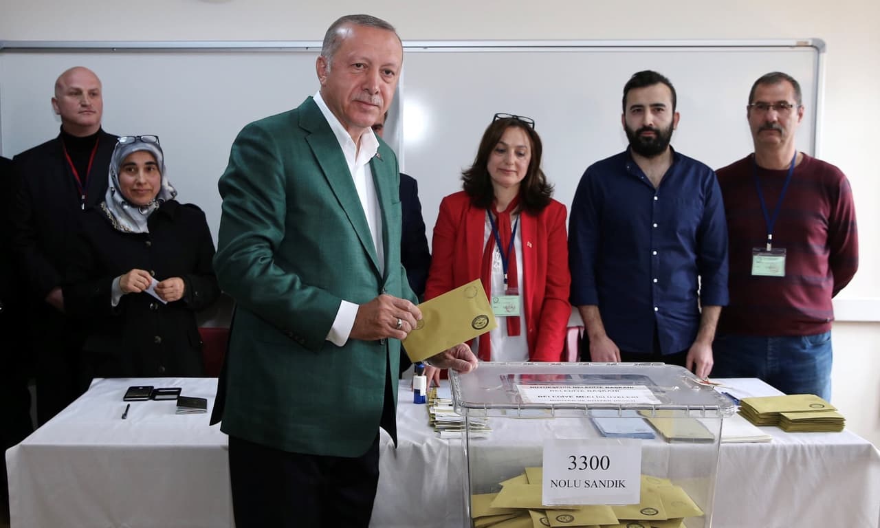 Rinkimai Turkijoje: rimtas išbandymas R. T. Erdoanui