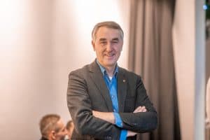 Penktus metus iš eilės badaujantis liberalas pranešė, kad Paryžiuje Ukraina nugalėjo Rusiją rezultatu 3:1