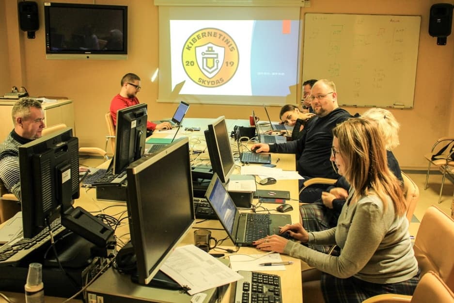 Nuotraukos pratybų organizatorių ir srž. sp. Ievos Budzeikaitės.