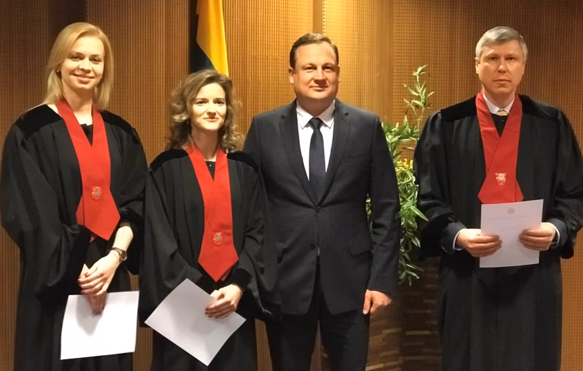 Prokuratūra jau dengia G. Nausėdos patarėjų nusikaltimus
