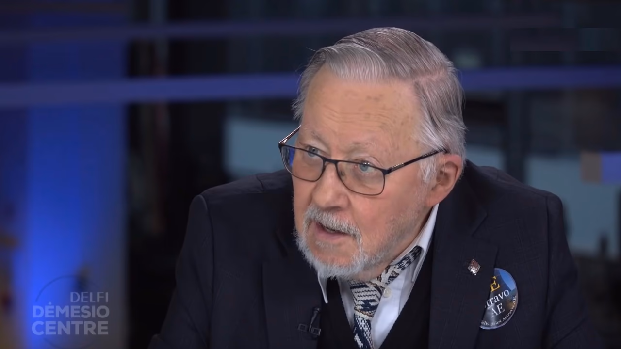 Atakos tęsiasi: vidaus priešai Vytautą Landsbergį paniekinamai išvadino senu sukčiumi ir kitais baisiais žodžiais
