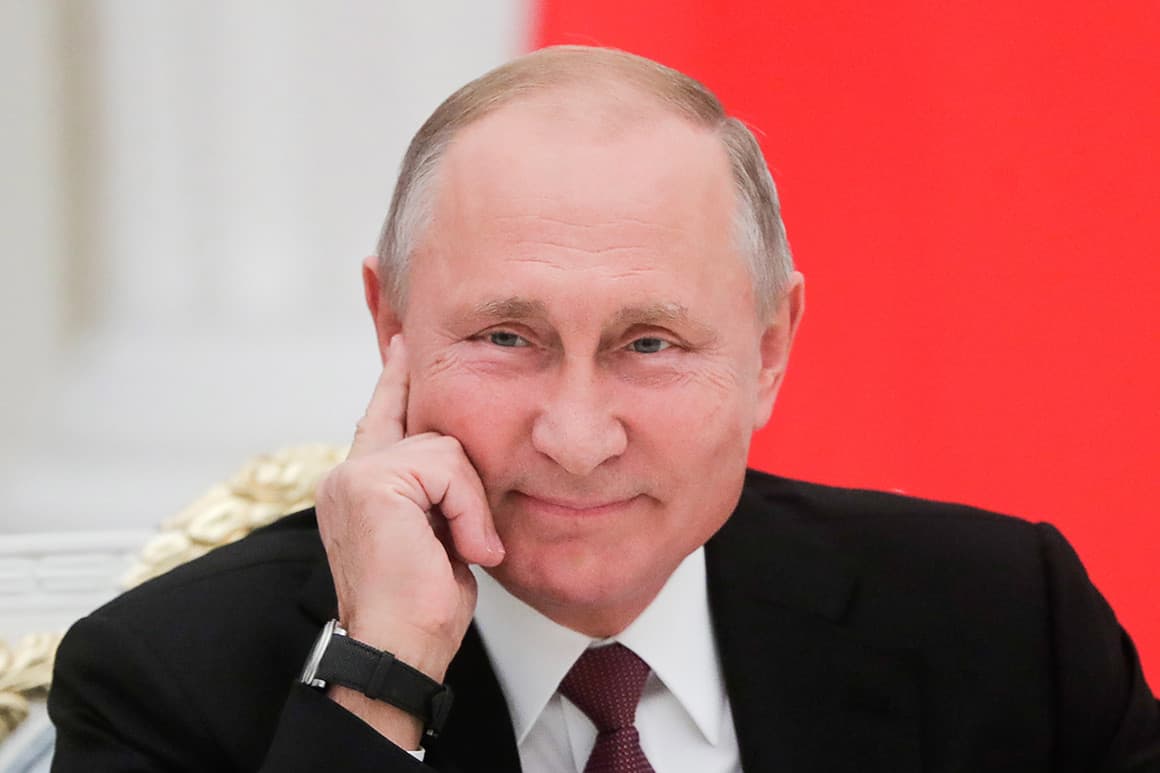 Vladimiras Putinas akcentavo, kad Rusija pasirengusi bendradarbiauti su Lietuva geros kaiminystės ir pagarbos viena kitai pagrindu, tad lauksiąs atsakymo iš Lietuvos.