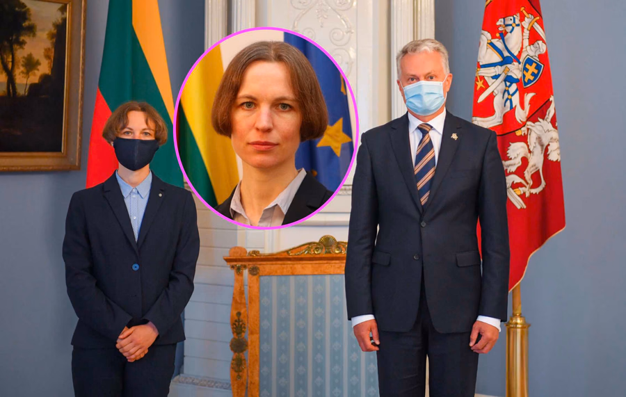 Rūta Kaziliūnaitė (kairėje), moters galva taip pat pažymėta violetiniu apskritimu. Nuotr. prezidentas.lt
