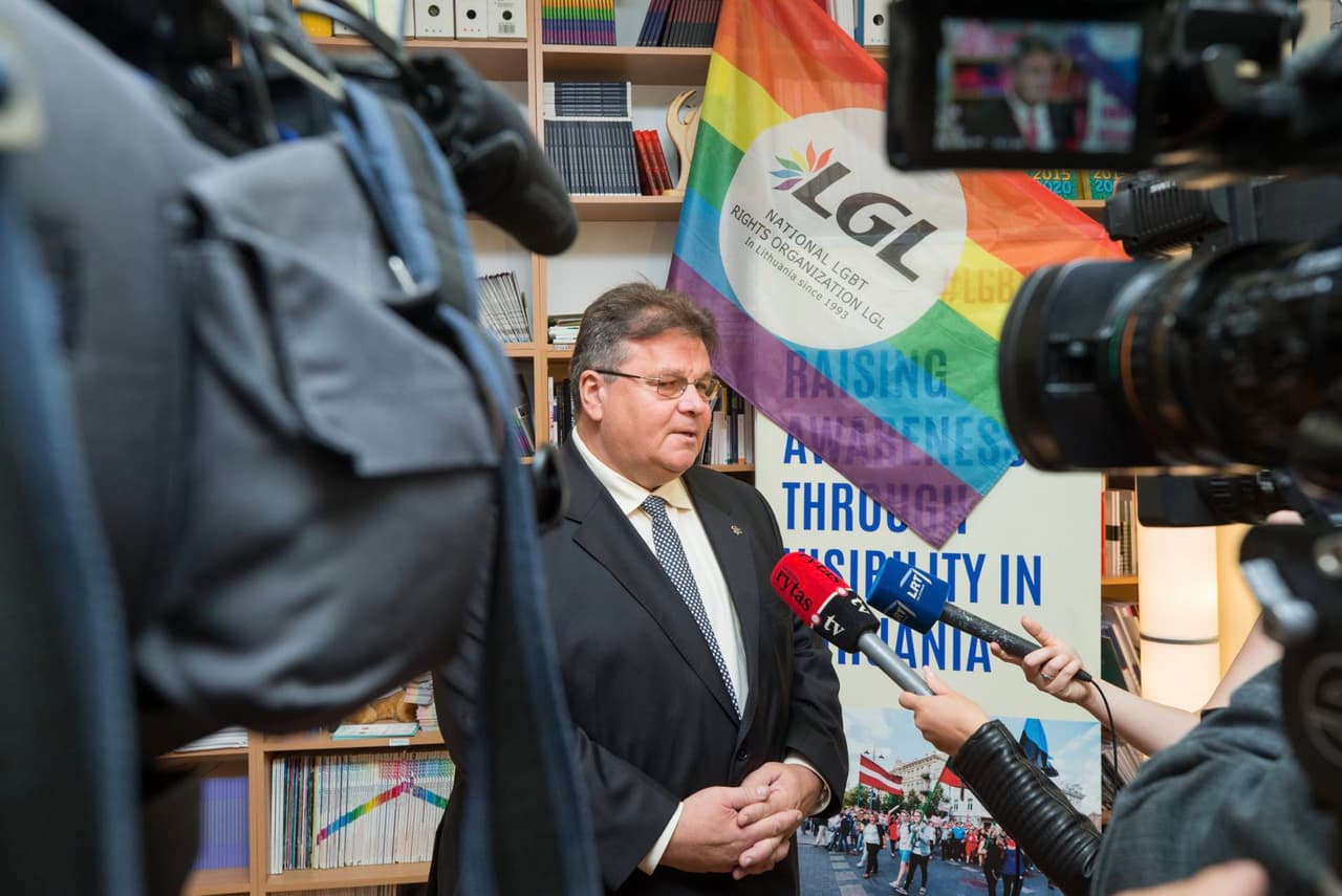 Savo tvirtą paramą lesbietėms, gėjams, biseksualiams ir translyčiams asmenims ne kartą yra išreiškęs ir buvęs Lietuvos diplomatijos vadovas Linas Linkevičius. Nuotr. lgl.lt