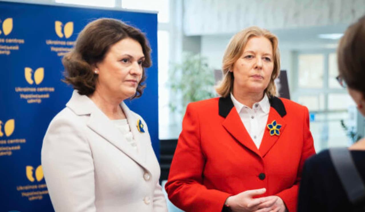 Pirmoji valstybės ponia Diana Nausėdienė Ukrainos centre susitiko su Lietuvoje viešinčia Bundestag der Bundesrepublik Deutschland Pirmininke Bärbel Bas.