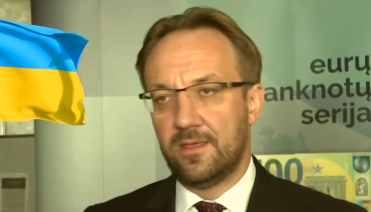 Atlyginimai Lietuvoje šuoliuoja septynmyliais žingsniais