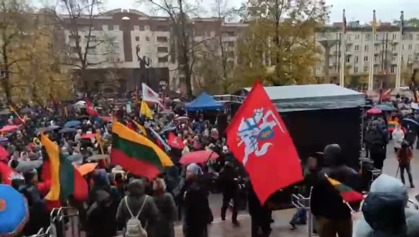 Vilnių drebino mitingas – griežtai pasisakyta prieš NT mokesčius