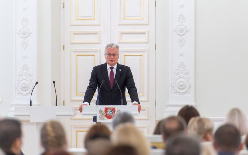 Nausėda: naudodamiesi savo žiniomis, galime kurti ir savo asmeninę, ir Lietuvos ateitį