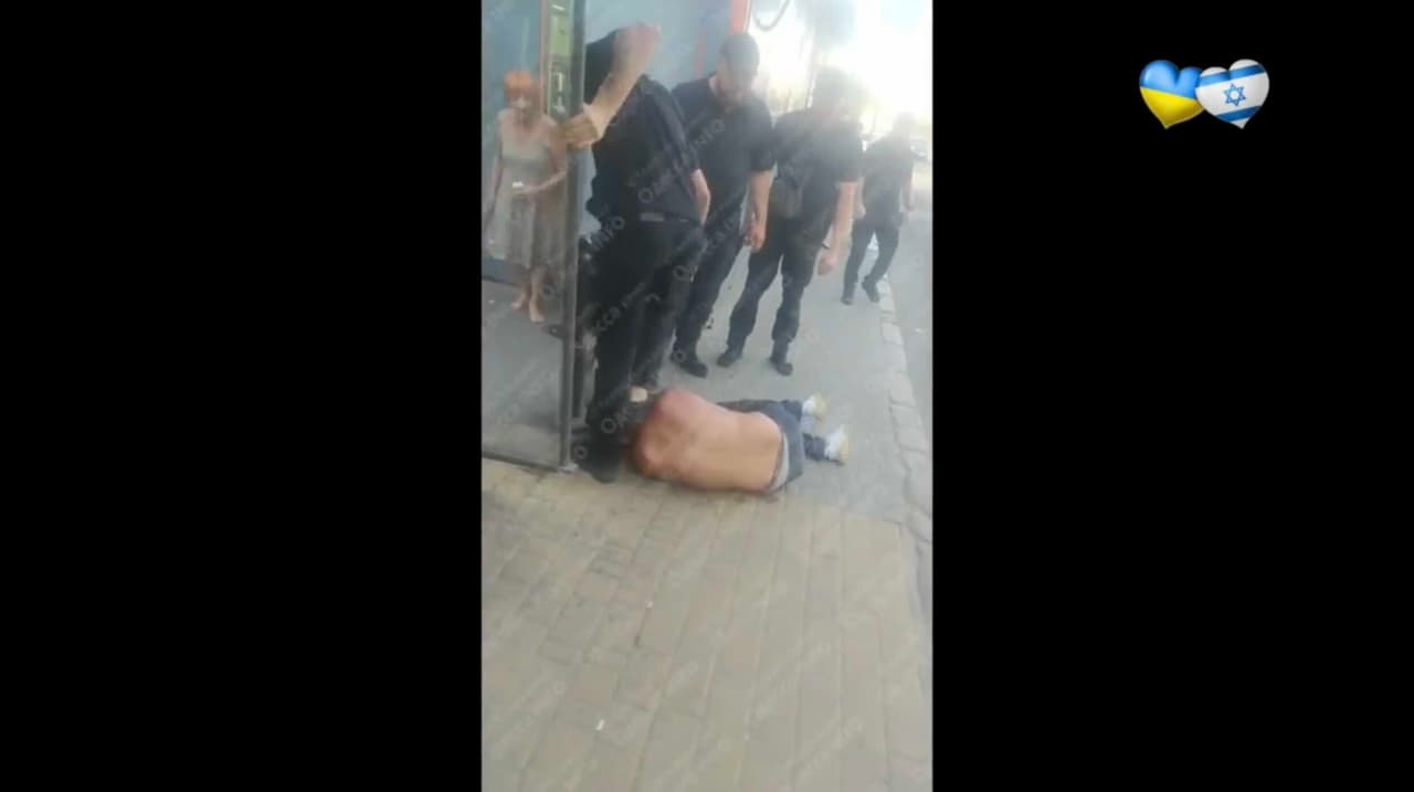 Į tokius kasdienius vaizdus Ukrainoje, Lietuvoje esančios šimonnausėdinės atmatos žiūri ramiai