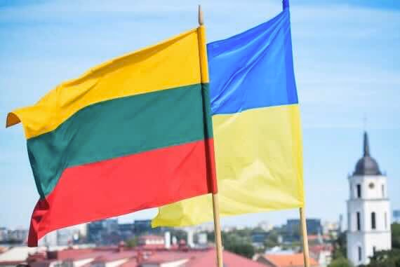Ukrainos pavyzdys parodė, kad net mažesnės šalys gali pasipriešinti galingoms jėgoms