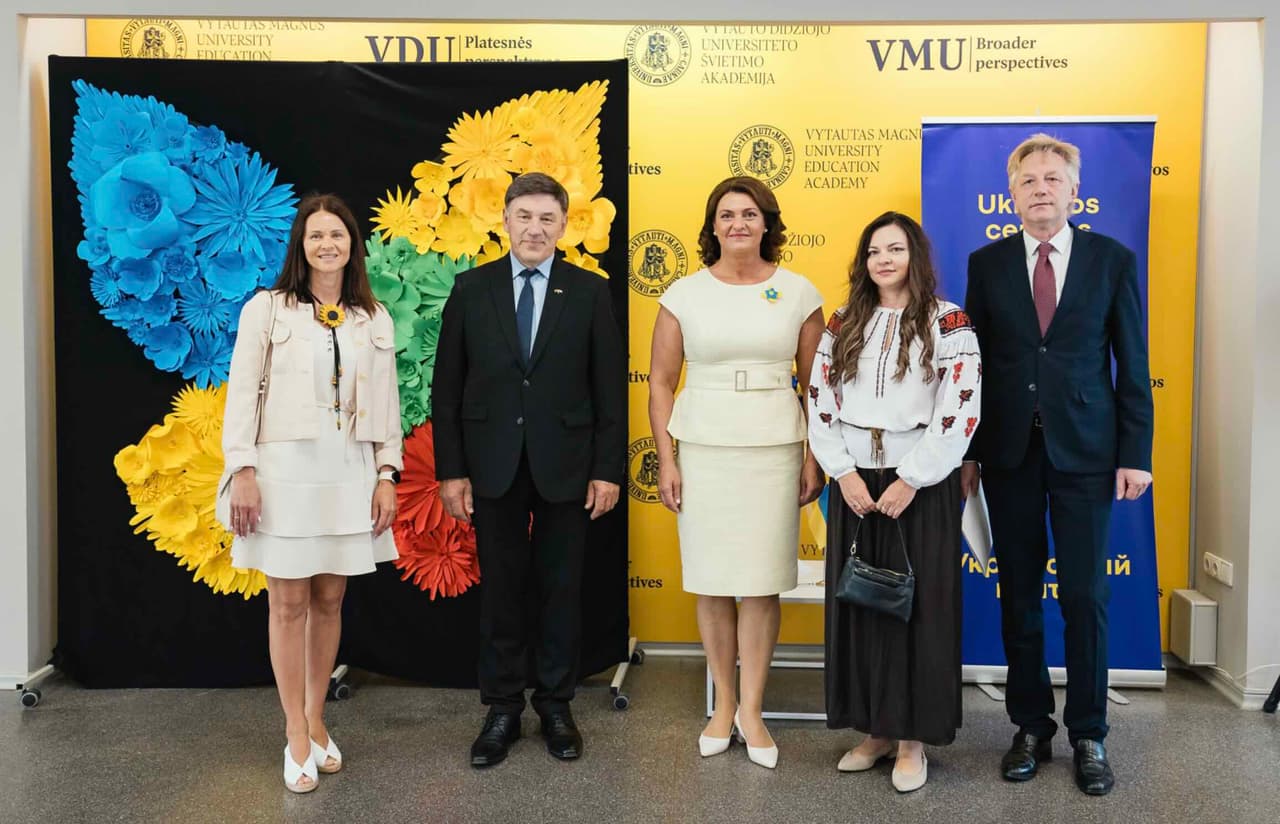 Augutis su Nausėdiene dalyvavo Ukrainos Nepriklausomybės dienos minėjime