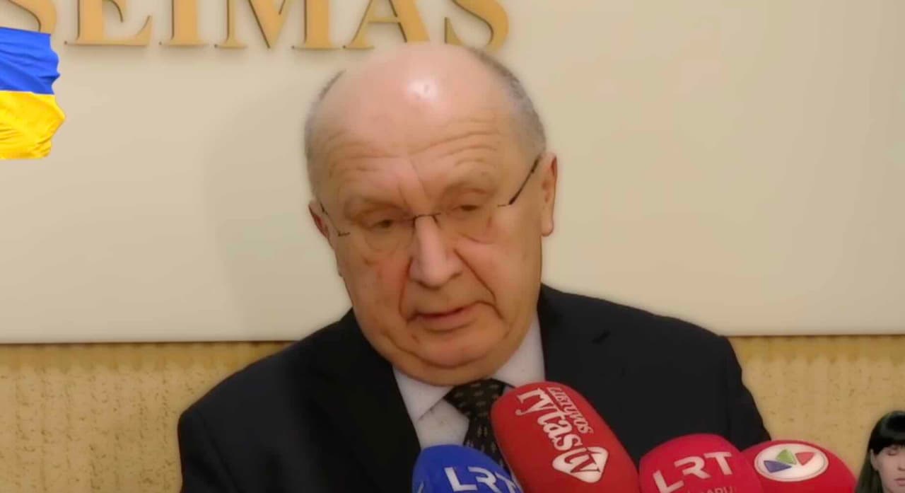 Nausėda ir jo bendražygiai jau gavo Trampo komandos parėdimą, kiek lėšų privaloma skirti atgrasymui