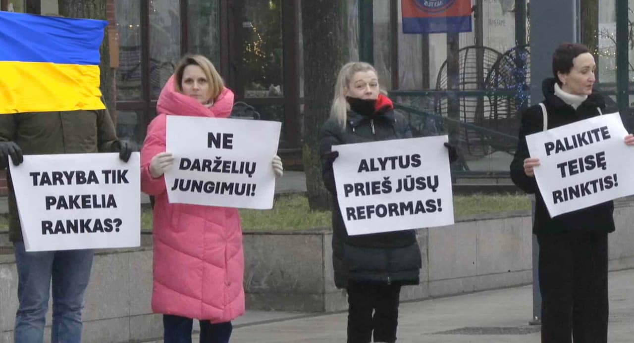 Alytuje protestuota prieš lopšelių-darželių prijungimą prie progimnazijų