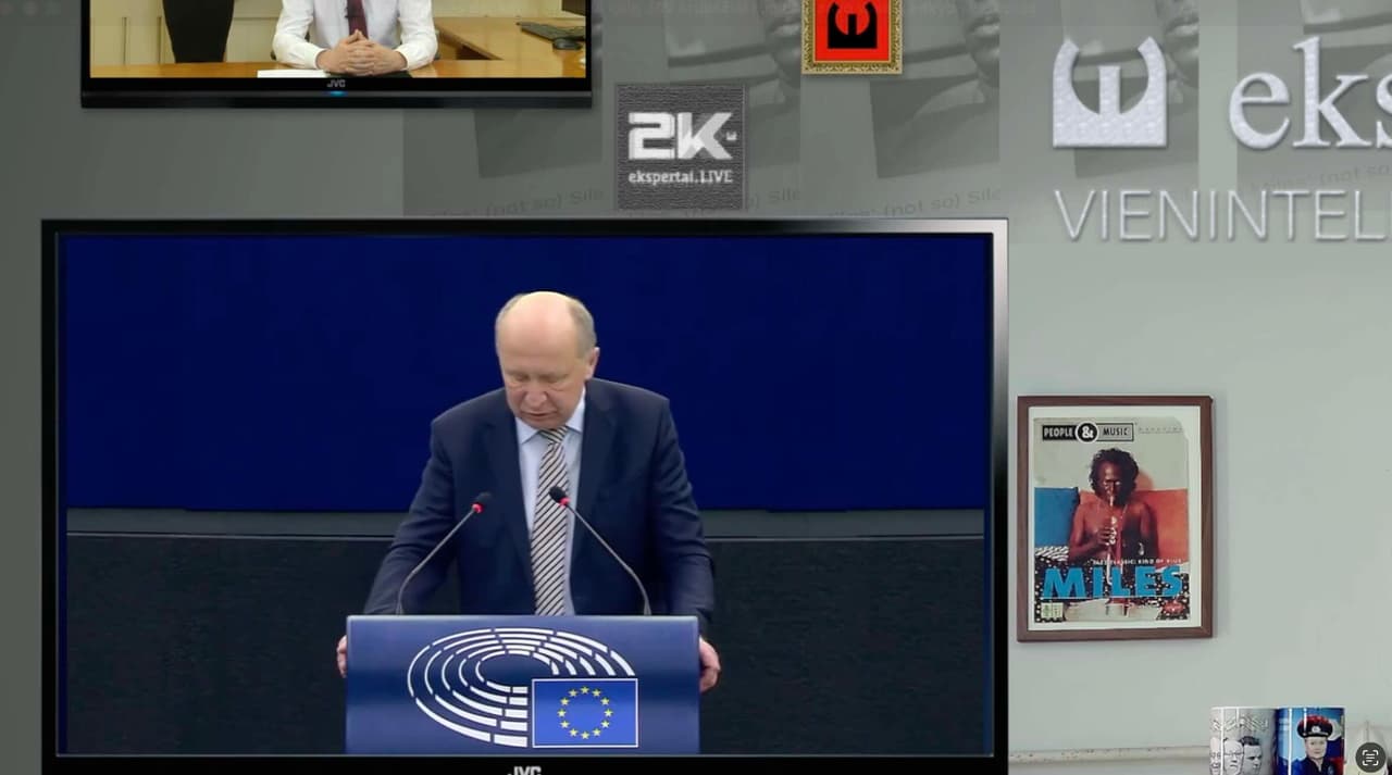 Vasermanas dar kartą priminė, kaip JAV kruopščiai rūpinasi savo vasalų kokybe Europoje