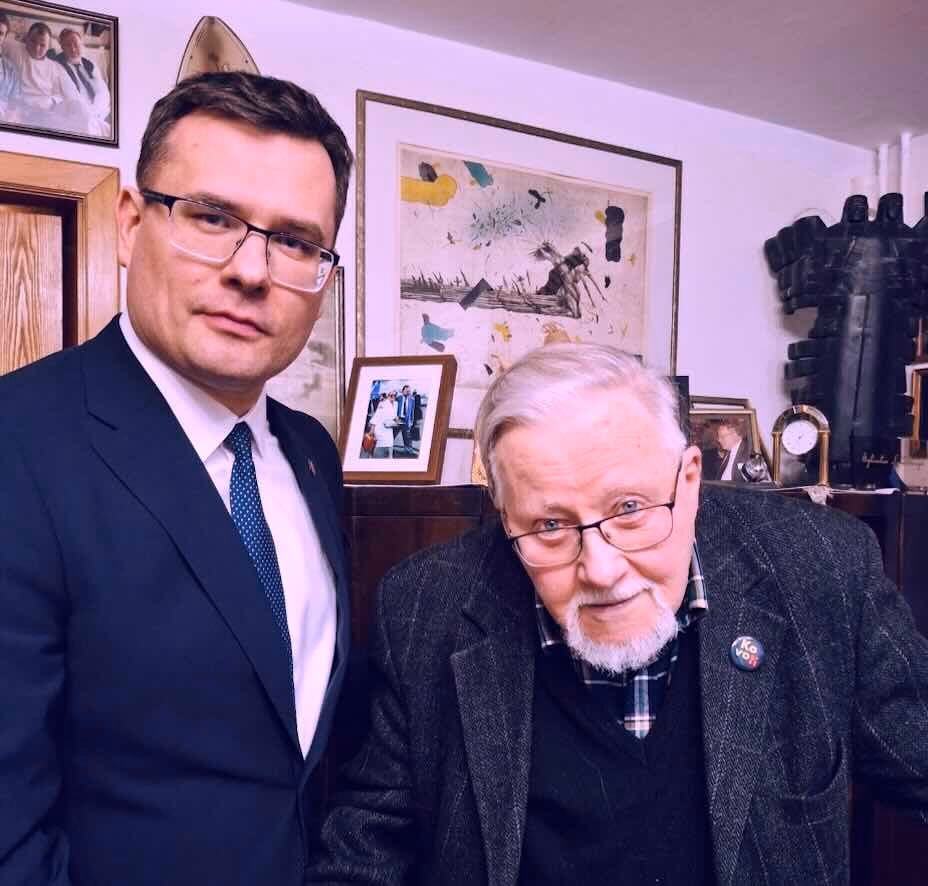 Nusipaveikslavo senasis bei naujasis lyderiai ir aptarė reikalus