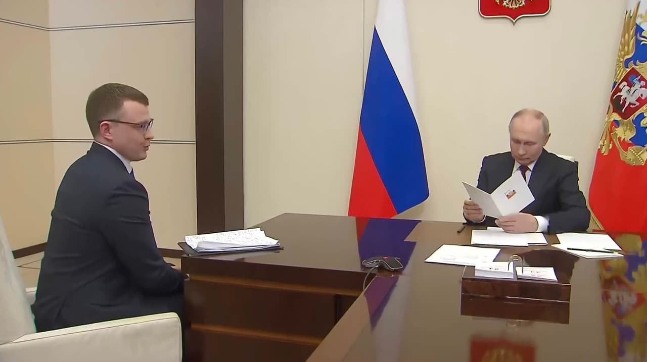 Putinas: „Tai mūsų neliečia. Jokiu būdu to nevertinu ir net nenoriu apie tai galvoti“